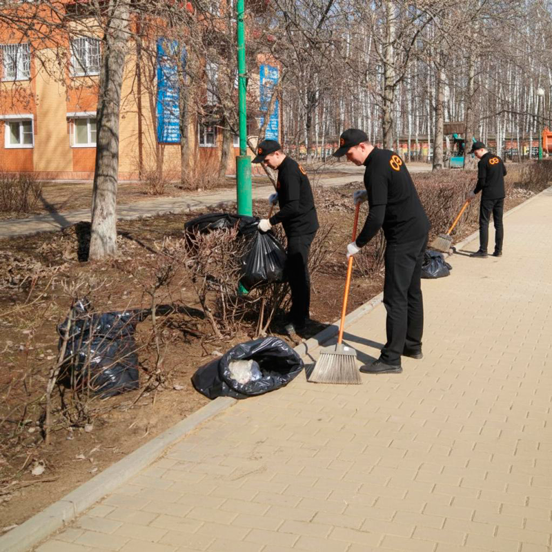 Уборка территории  в Кызыле